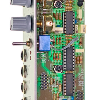 Doepfer A-143-9 Voltage Controlled Quadrature LFO/VCO
