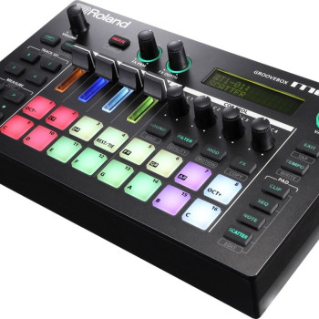 Roland MC 101 Groovebox Music Production Workstation