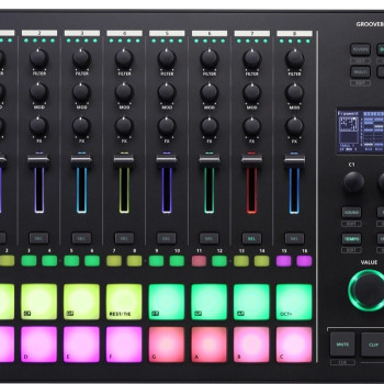Roland MC 707 Groovebox Music Production Workstation
